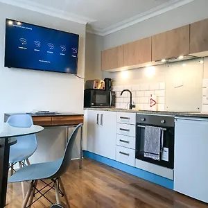 https://217-roden-street.belfasthotelsireland.com